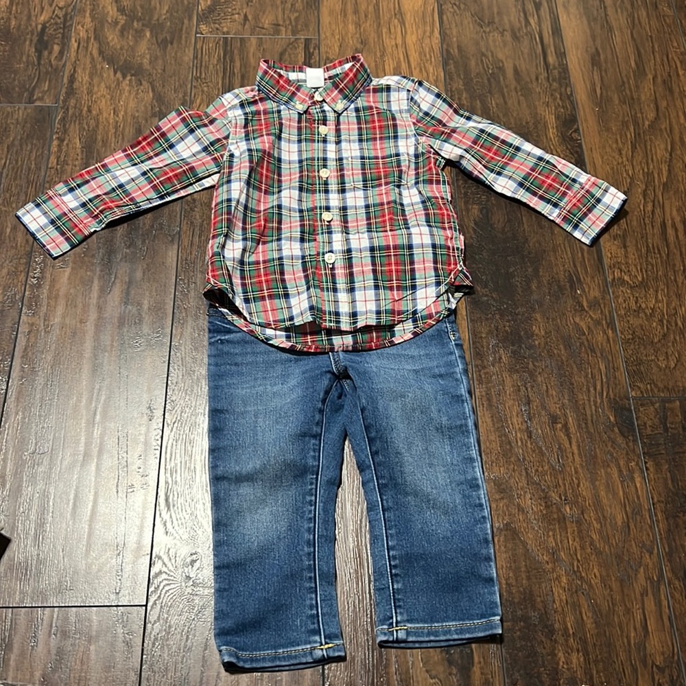Striped shirt with a blue jeans from GAP.